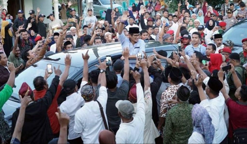Tebar Kritik, Sandiaga Uno Blusukan di Kandang Jokowi