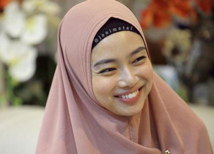 Transformasi Penampilan Lindswell Kwok Sampai Akhirnya Memutuskan Berhijab, Semakin Cantik!