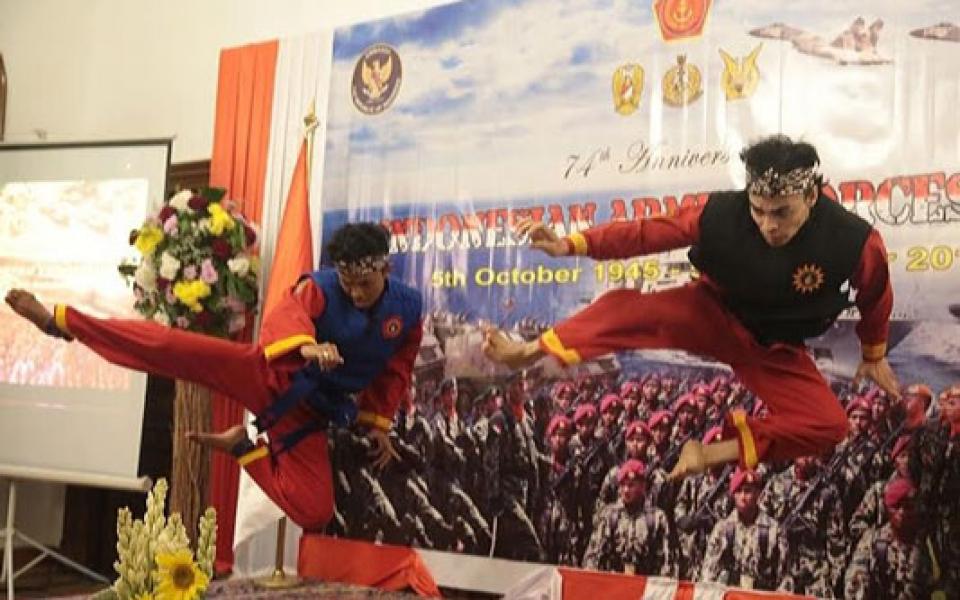 Atraksi Pencak Silat Meriahkan Resepsi Diplomatik TNI di Mesir
