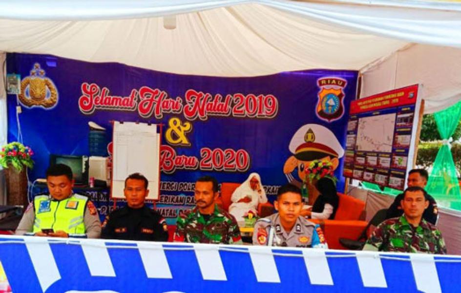Babinsa Koramil 02 Rambah Ikut Laksanakan Pengamanan di Pos Pam Natal dan Tahun Baru