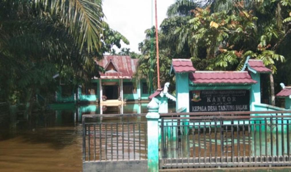 Desa Tanjung Balam Sudah 12 Hari Terendam Banjir