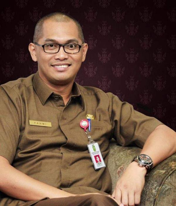 Gubernur Riau Berduka Dapat Kabar Fahmizal Usman Wafat