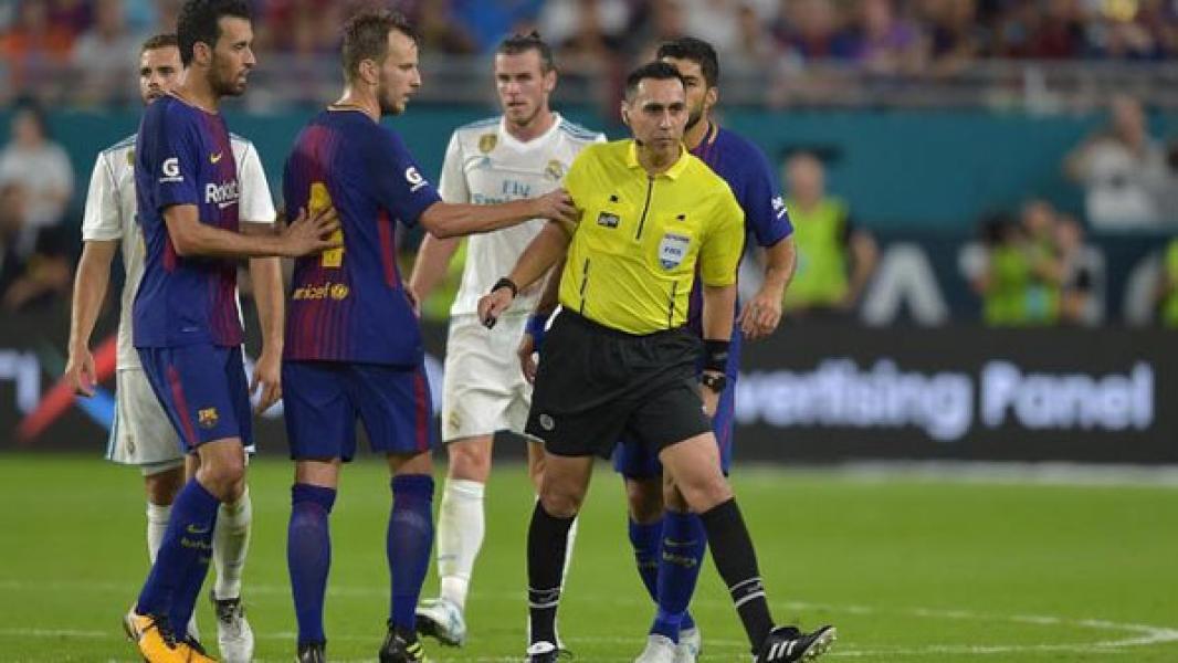 Kontroversi El Clasico: Colok Mata Hingga Injak Tangan Messi