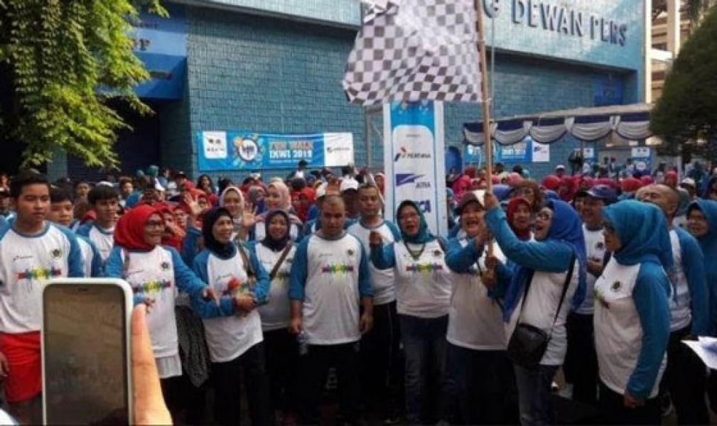 Ribuan Orang Ikuti Fun Walk IKWI
