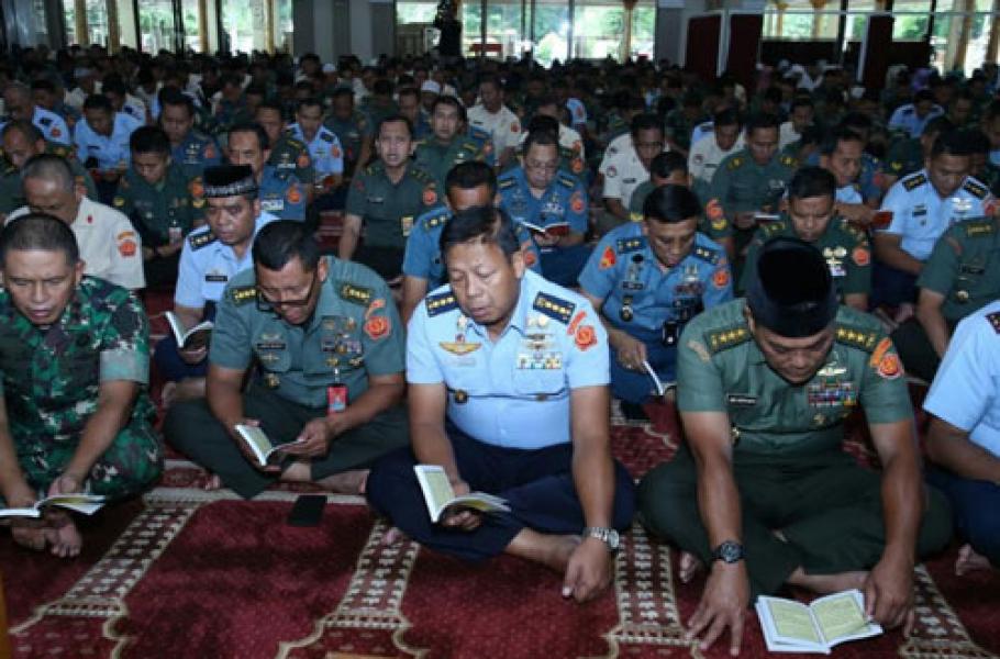 Sambut Tahun Baru 2020, Mabes TNI Gelar Doa Bersama