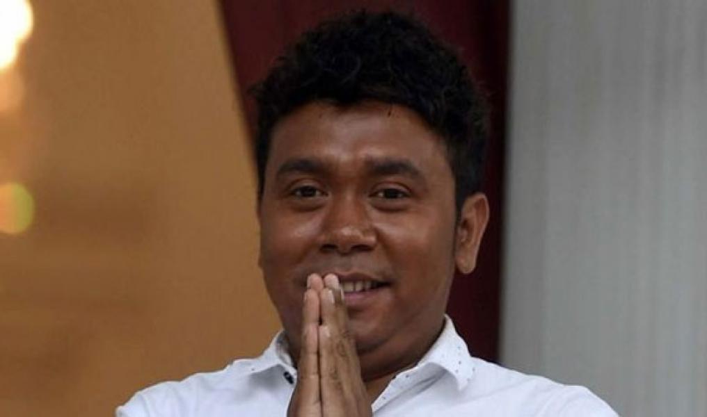 Stafsus Jokowi Minta Maaf Singgung Kubu Sebelah Megap-megap