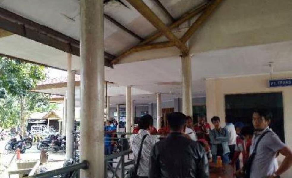 Tak Gajian Sejak November, 418 Karyawan dan Supir TMP Mogok Kerja