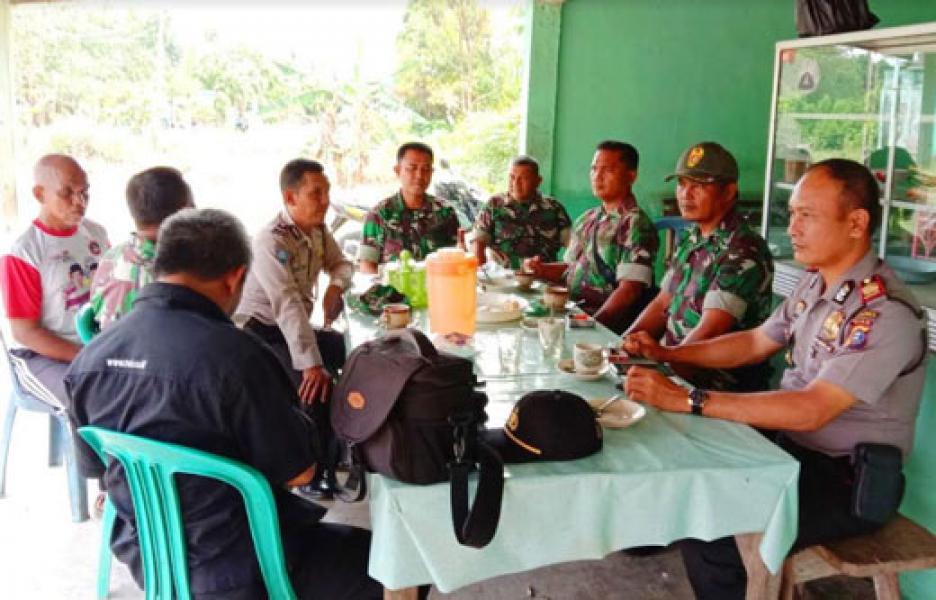 Tim Gabungan TNI POLRI Bersama BPBD Rohul Dan Dinas Sosial Siaga Banjir di Rohul