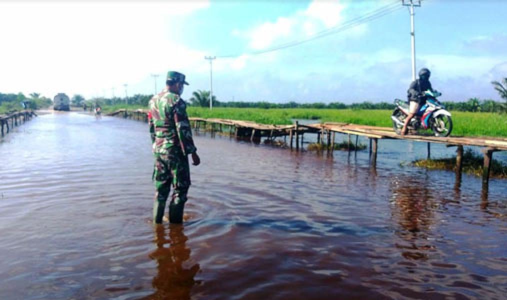 Banjir Rendam Jalan Desa Sotang Menuju Desa Kasang Padang Mulai Surut, Ini Kata Koptu Yuliarno