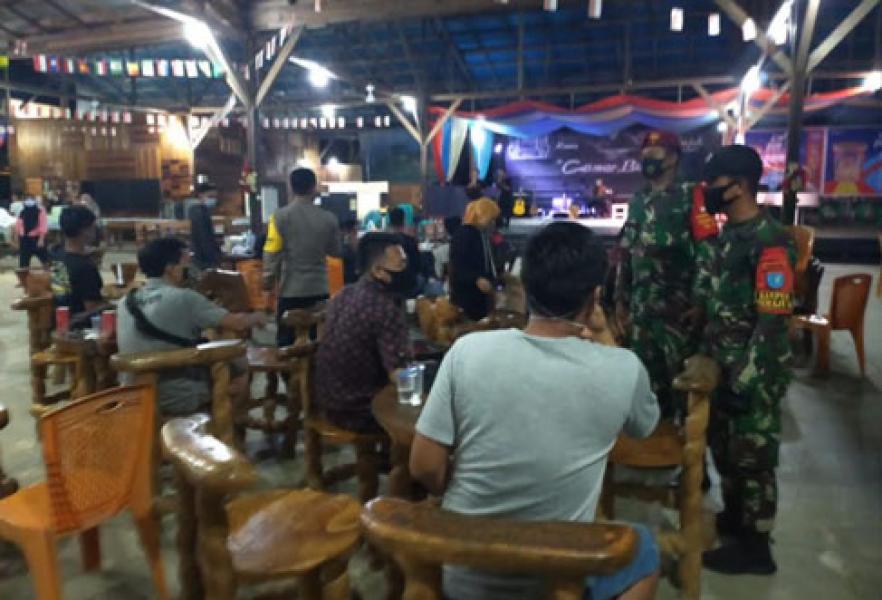 Cegah Covid-19, Satgas Pamtas Yonif 642 Beri Himbauan Protokol Kesehatan di Perbatasan