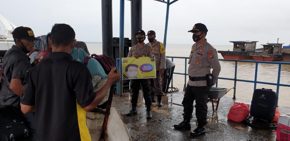 Cegah Penyebaran Covid-19, Polsek Kuala Kampar Himbau Warga Tetap Patuhi Protokol Kesehatan