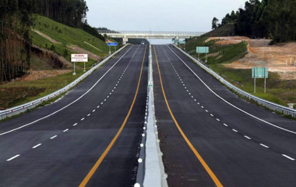 Gubri Teken Tiga SK Penlok Ruas Tol Riau