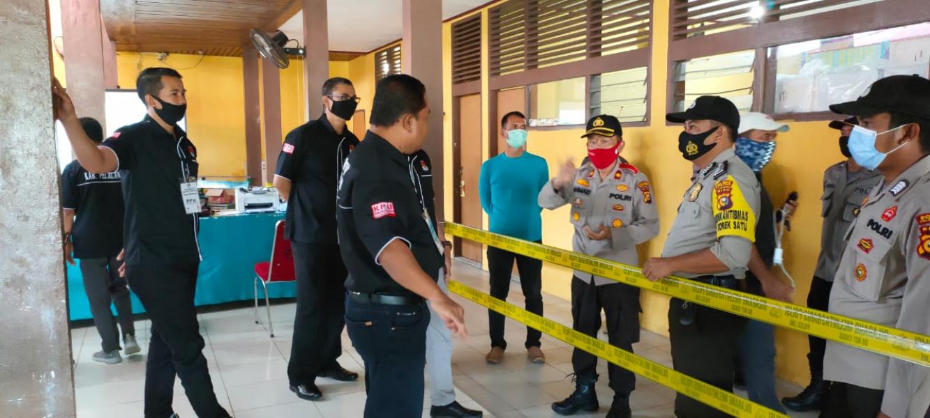 Kapolsek Pangkalan Kuras Pimpin Apel Serah Terima Pengamanan Kotak Suara di PPK 