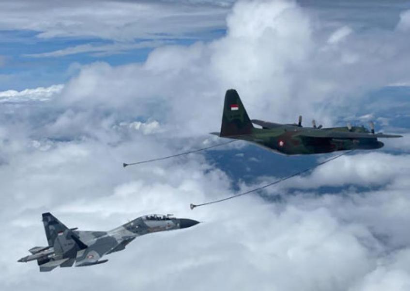 Lanud Sultan Hasanuddin Gelar Latihan Air Refueling di Langit Sulawesi