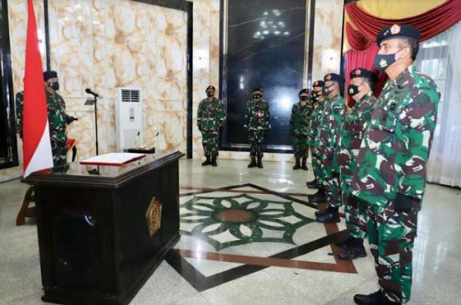 Panglima TNI Pimpin Penyerahan Jabatan Kasum dan Sertijab Asrenum serta Aslog
