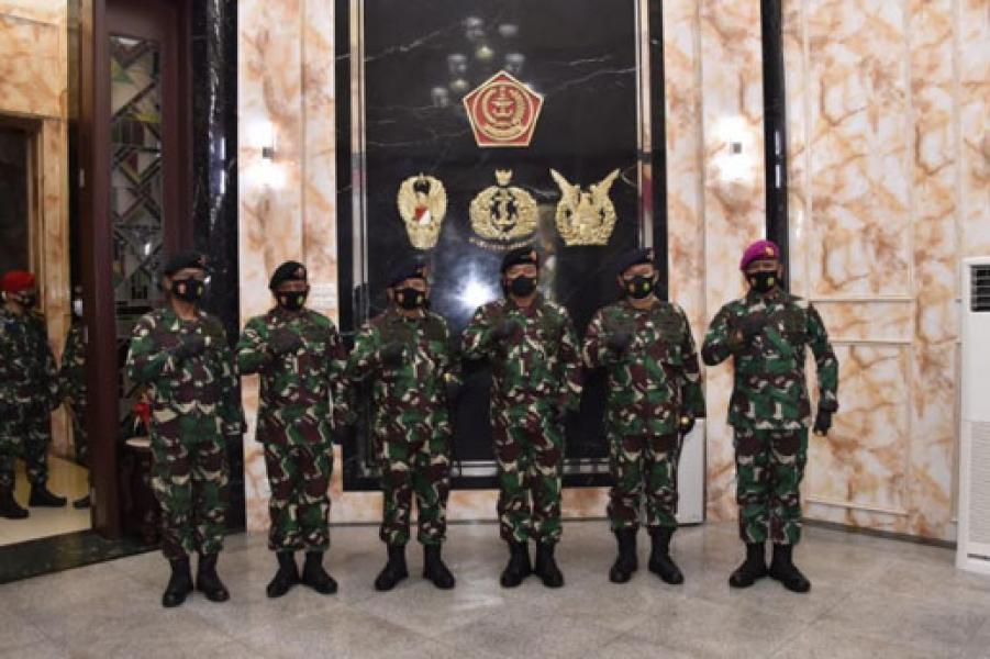 Panglima TNI Terima Laporan Kenaikan Pangkat Lima Perwira Tinggi