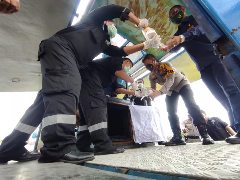 Polda Riau Musnahkan 111,2 Kg Sabu dan 34.182 Butir Pil Ekstasi