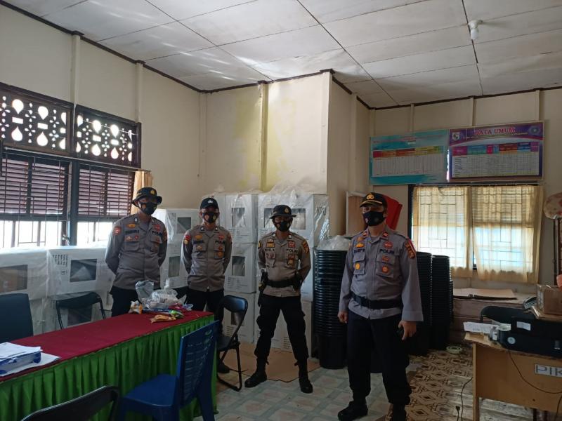 Polsek Kuala Kampar kawal Ketat Kotak Auara di PPK Kecamatan Kuala Kampar