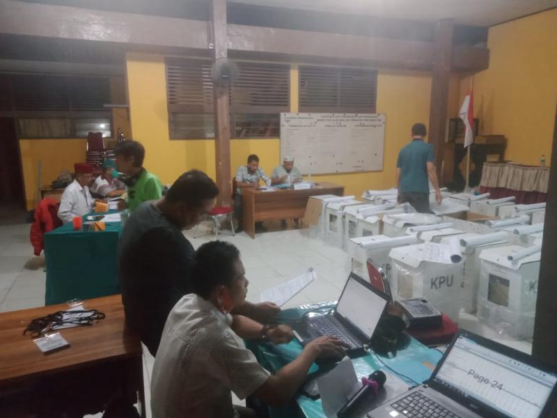 Polsek Pangkalan Kuras Lakukan Rapat Pleno Rekapitulasi Dari Pagi Hingga Tengah Malam