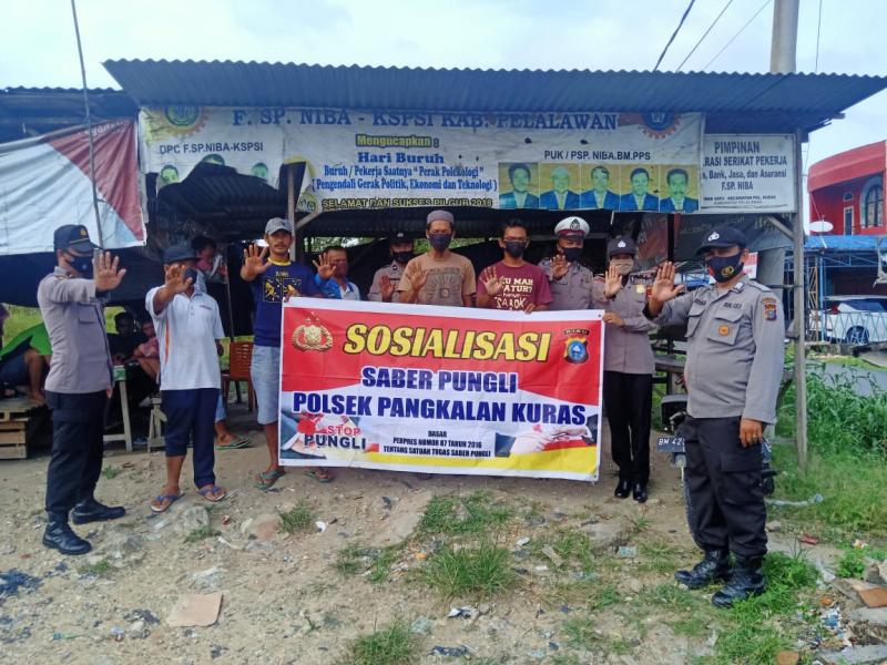 Polsek Pangkalan Kuras Sosialisasi Saber Pungli Kepada Anggota SPSI