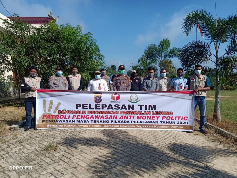 Polsek Pangkalan Lesung Lepas Tim Patroli Pengawasan Money Politik di Masa Tenang Pilkada Pelalawan