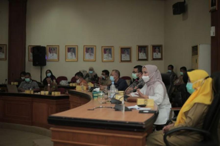 Staf Khusus Kemenkes RI Bidang SDM Pimpin Rakor Evaluasi Penanganan Covid-19 di Riau