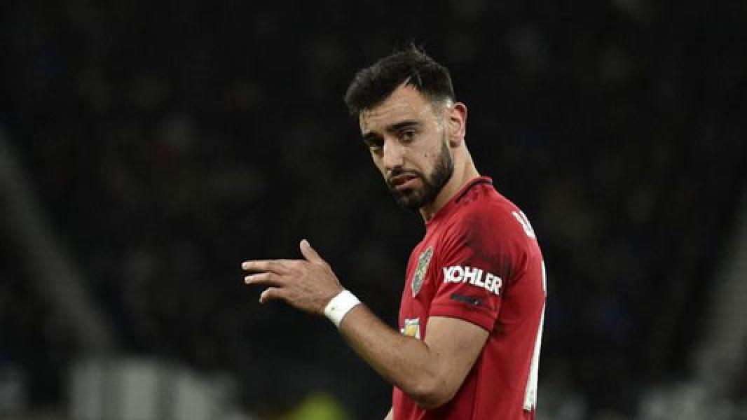 Top Skor Liga Inggris: Salah Aman, Bruno Fernandes Mendekat