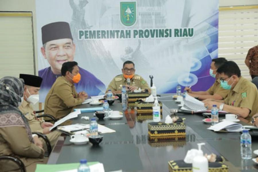 Wagubri Pimpin Rapat Terkait Dugaan Penguasaan Lahan PT Adei di Luar HGU