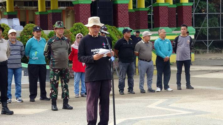 Bupati Inhil Pimpin Gotong Royong di Tembilahan
