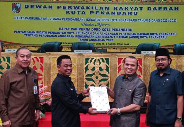 DPRD Pekanbaru Gelar Paripurna Pengantar Nota Keuangan dan Ranperda APBD Perubahan 2022