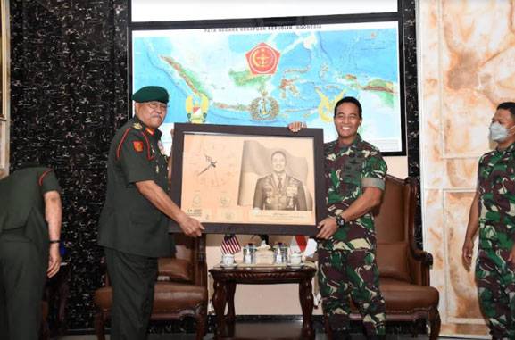 Panglima TNI Terima Kunjungan Kehormatan KASAD Malaysia