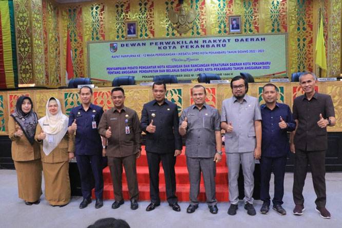 Paripurna DPRD Pekanbaru, Pj Wako Sampaikan Pidato Nota Keuangan Ranperda APBD Perubahan 2023