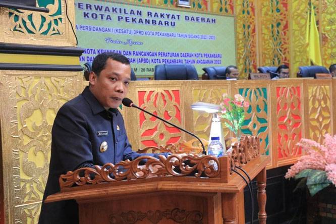 Paripurna DPRD Pekanbaru, Pj Wako Sampaikan Pidato Nota Keuangan Ranperda APBD Perubahan 2023
