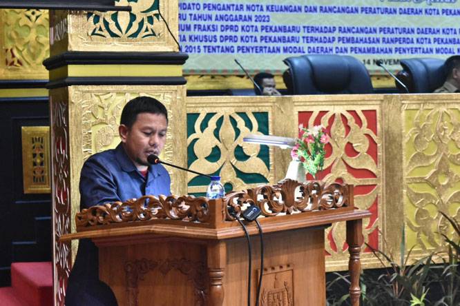 Begini Pandangan Fraksi Terhadap Ranperda Pokok-Pokok Pengelolaan Keuangan Daerah di Paripurna DPRD Pekanbaru